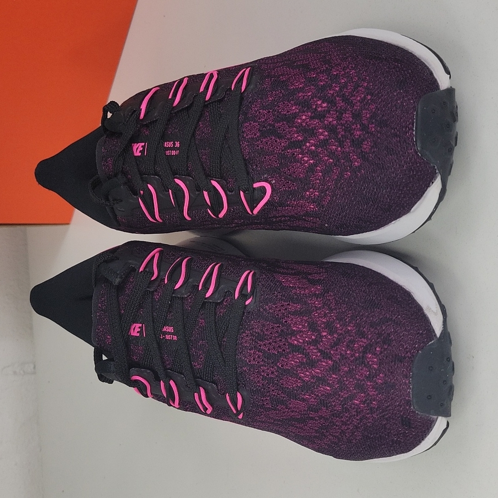 💥SOLD💥Nike Air Zoom Pegasus 36 Running Shoe Black / Pink Blast Women's 8 - Picture 4 of 8
